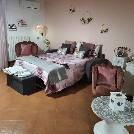 Shabby Chic Rooms Con Cucina E Giardino Privato Pomarico Dış mekan fotoğraf