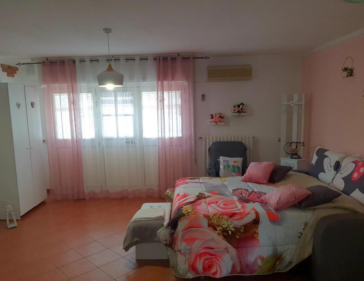Shabby Chic Rooms Con Cucina E Giardino Privato Pomarico Dış mekan fotoğraf