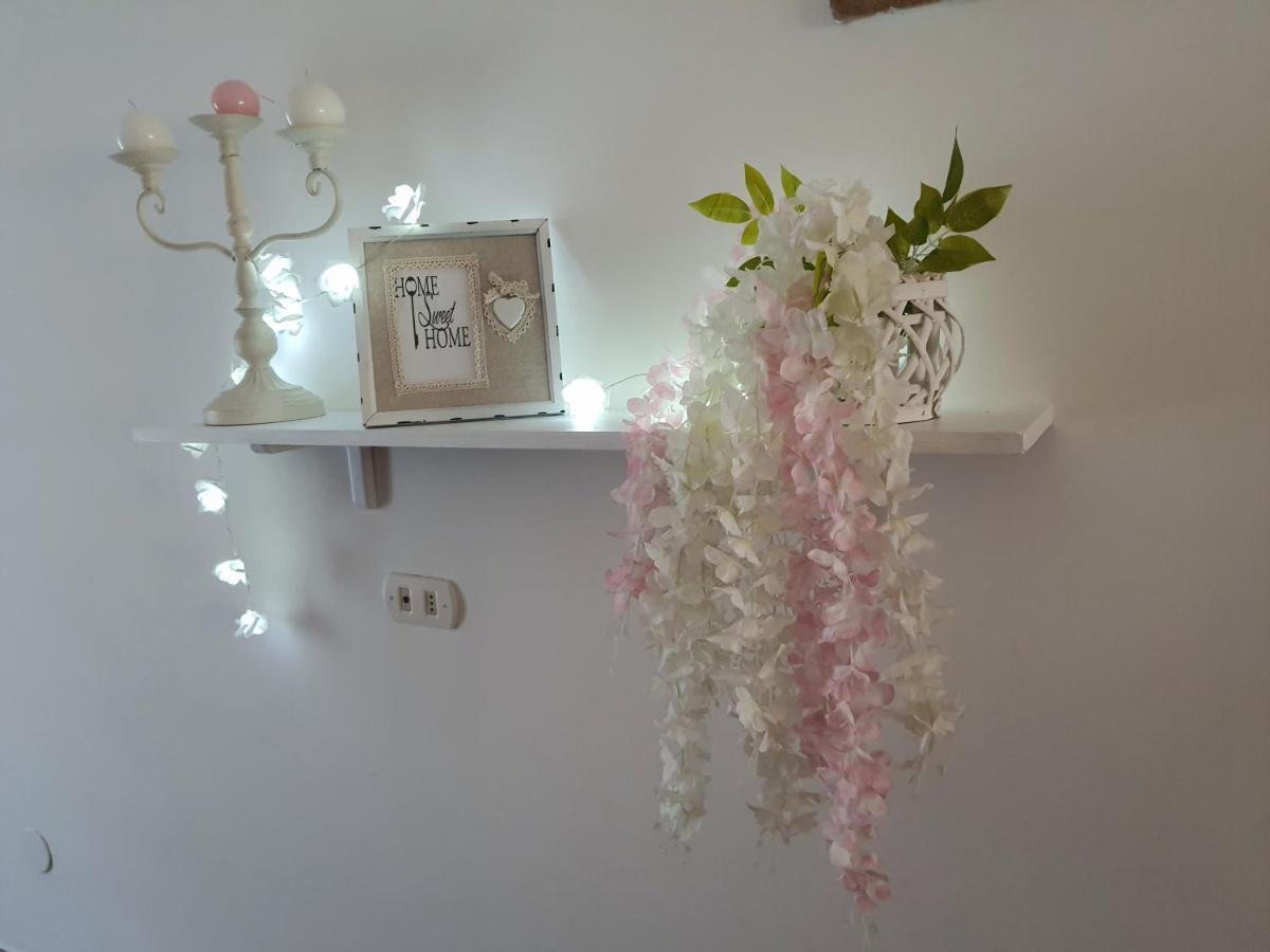 Shabby Chic Rooms Con Cucina E Giardino Privato Pomarico Dış mekan fotoğraf