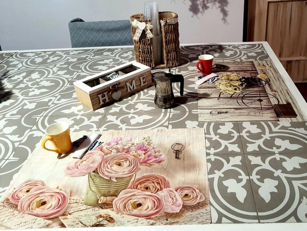 Shabby Chic Rooms Con Cucina E Giardino Privato Pomarico Dış mekan fotoğraf