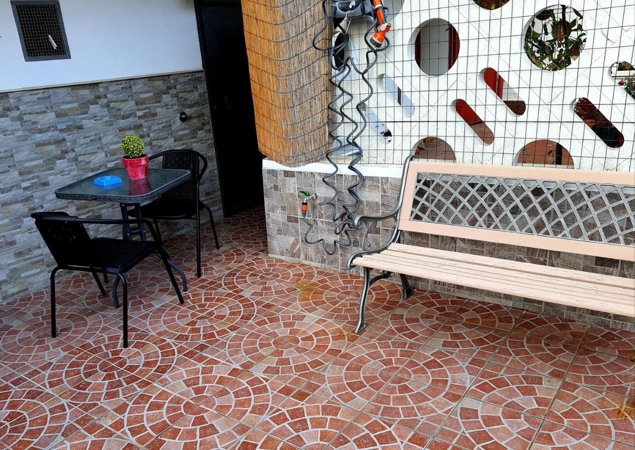 Shabby Chic Rooms Con Cucina E Giardino Privato Pomarico Dış mekan fotoğraf