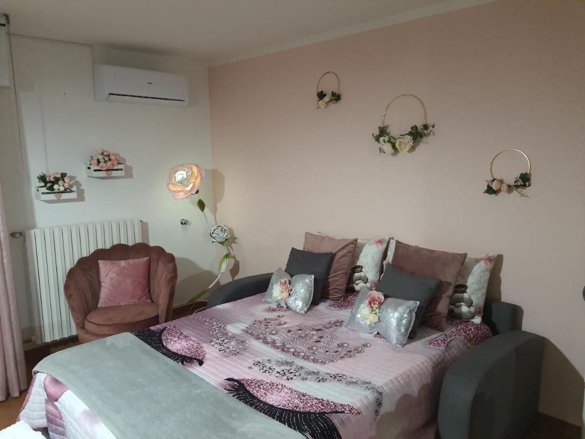 Shabby Chic Rooms Con Cucina E Giardino Privato Pomarico Dış mekan fotoğraf