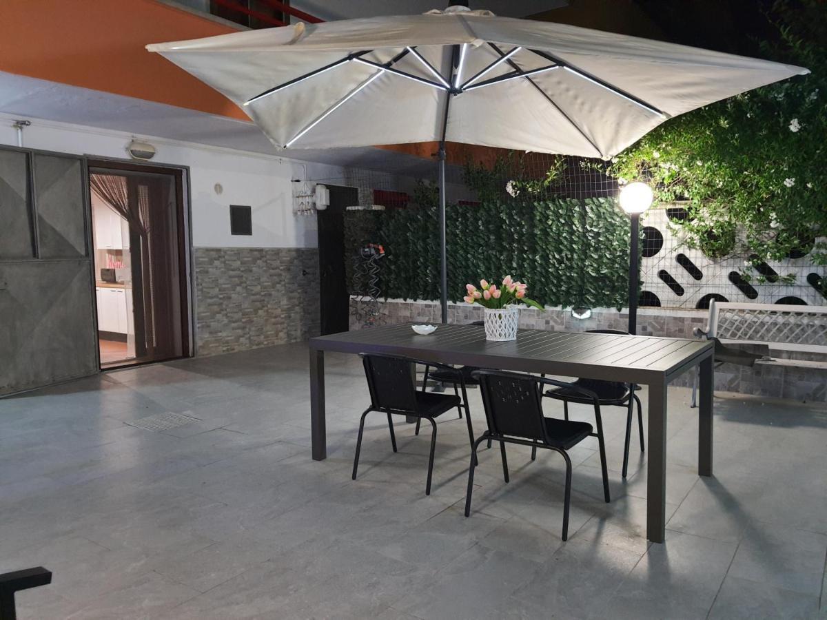 Shabby Chic Rooms Con Cucina E Giardino Privato Pomarico Dış mekan fotoğraf